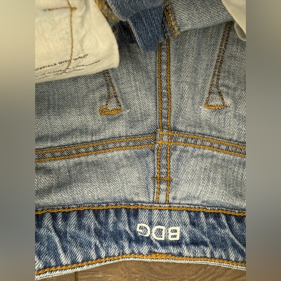 BDG Distressed Denim Women Shorts - Picture 3 of 4